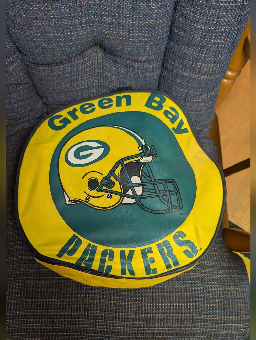 Authentic Green Bay Packers Tailgate Plate and Cup Set and Beer Holder RARE